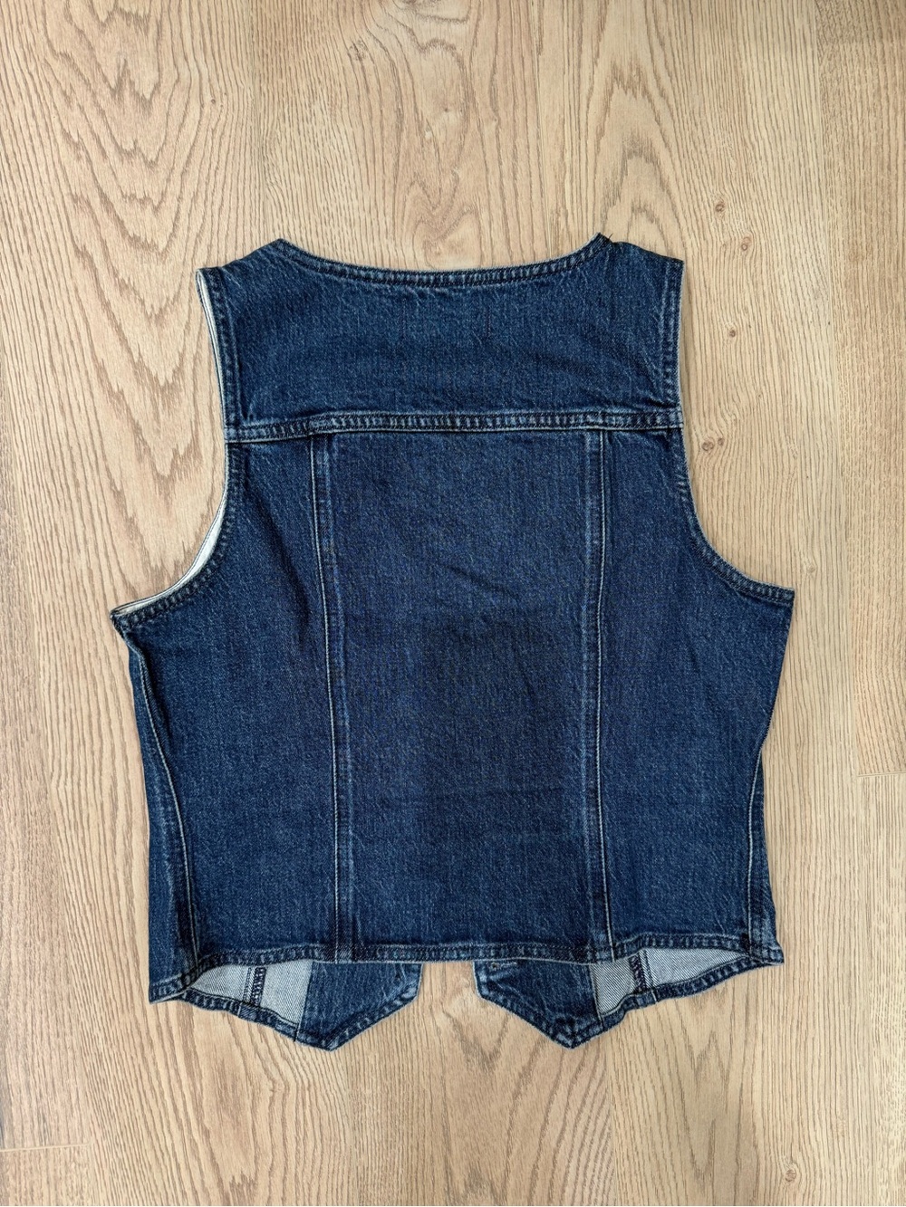 Jeans Subcategory Identification - Picture 2 of 3